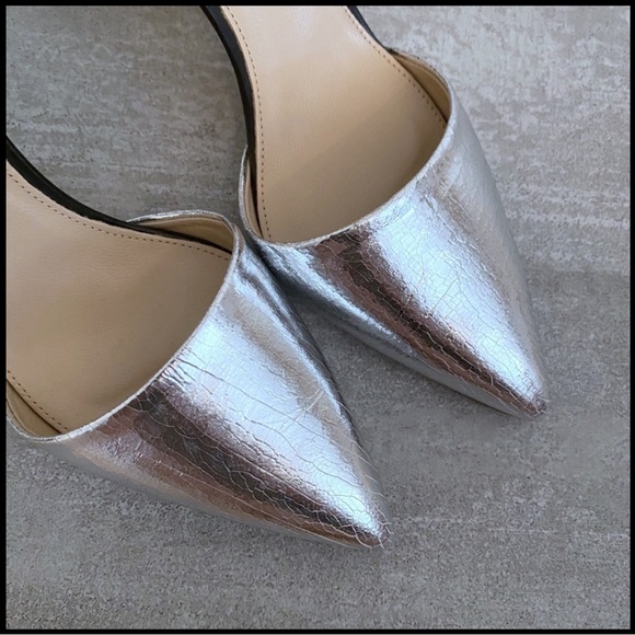 Banana Republic Metallic Black Leather Heels with Tassels - Picture 5 of 11